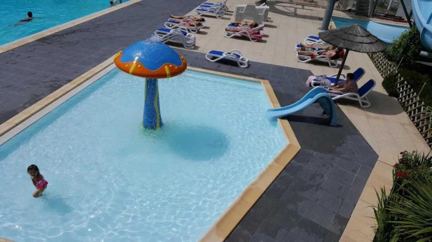 Camping 4 Etoiles - Piscine - Ccaaeai La Baule 外观 照片